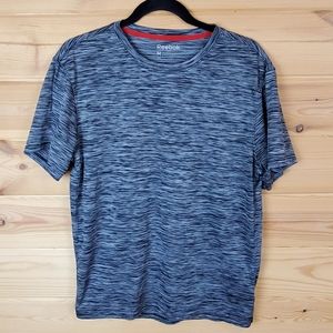 Reebok Black and White T-Shirt Size Medium‎